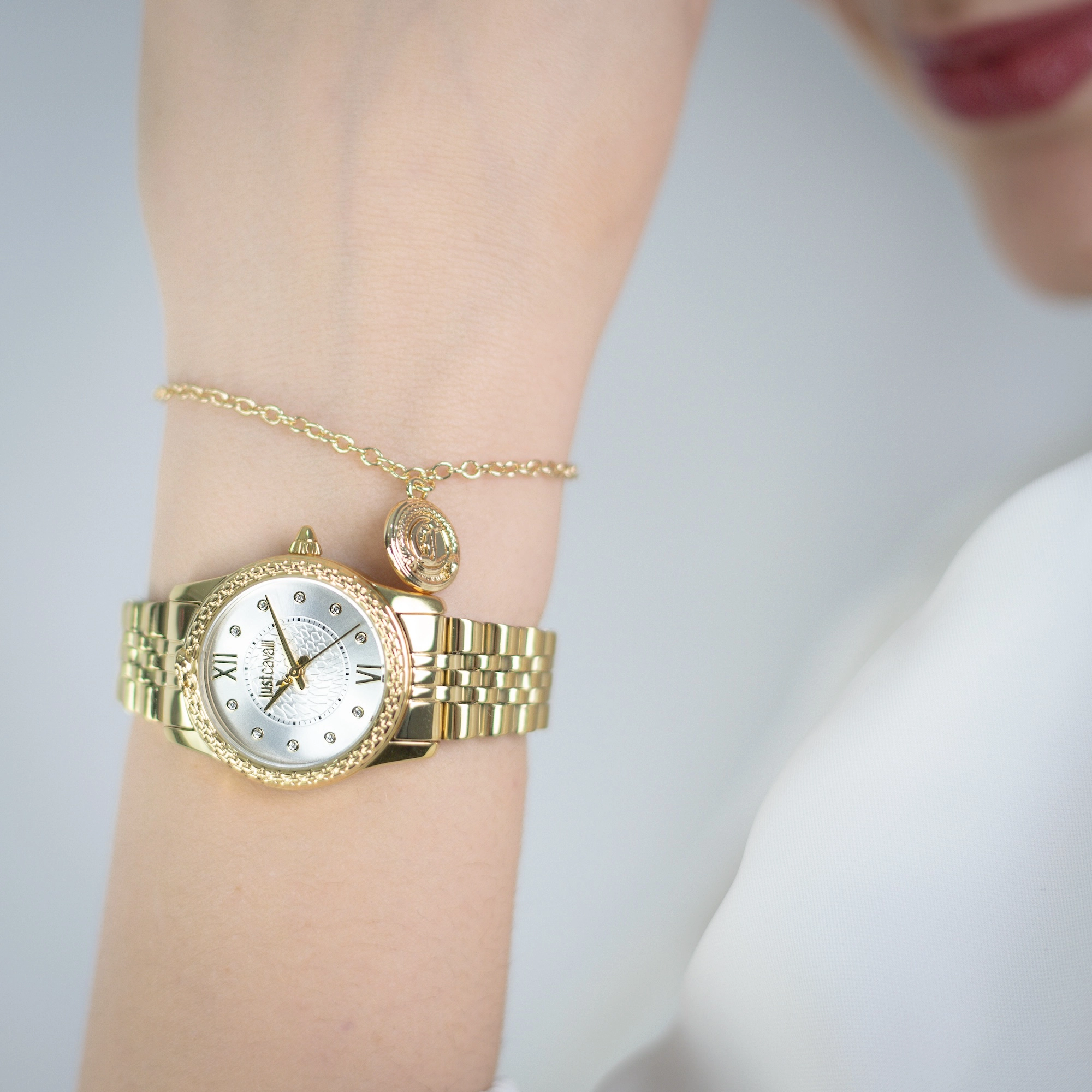 Just Cavalli SET JC1L360 Sublime Animalier JC1L360M0055 weared watch image